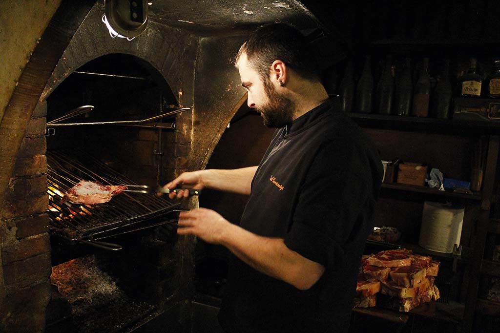 ASADOR JULIAN 2993 OJ147