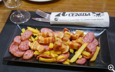 AVENIDA TABERNA: GASTRONOMÍA, AMBIENTE... Y ROKANROL !! Imagen 1