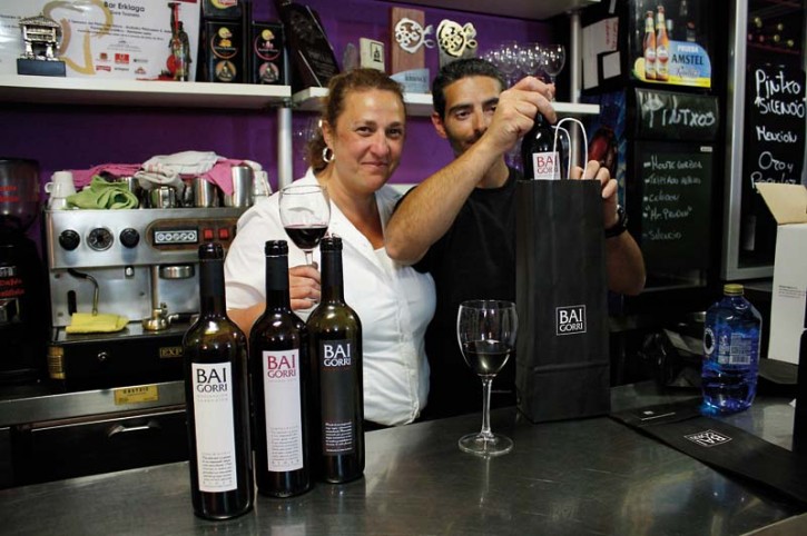 CATA - PRESENTACIÓN DE BODEGAS BAIGORRI EN EL BAR ERKIAGA, D ... Imagen 1