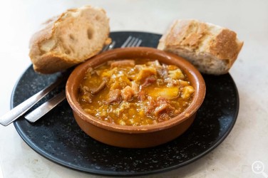 FORTALEZA 1786: COHERENCIA CULINARIA BAJO PEÑAS DE AIA Imagen 1