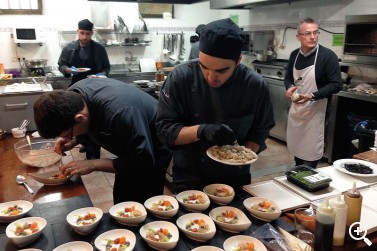 HONDARRIBIA FUE ESCENARIO DEL TOUR GASTRONÓMICO “GALERA-TOUR ... Imagen 1