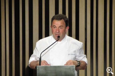 LUIS IRIZAR RECIBIÓ EL HOMENAJE DE SUS ALUMNOS Y AMIGOS Imagen 1