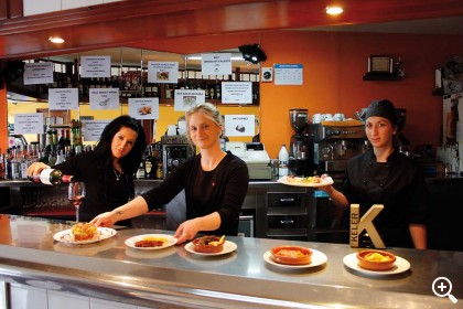 MUÑOZ: Amplia y cuidada oferta de pintxos y menús Imagen 1