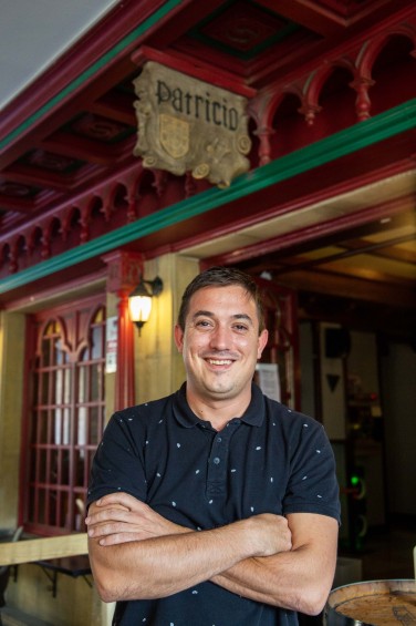 YON PAVÓN (RESPONSABLE DE PATRICIO´S PUB, LASARTE-ORIA) Imagen 1