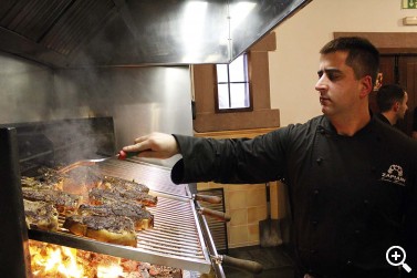 ENEKO ATXA INAUGURÓ LA TEMPORADA DEL TXOTX Imagen 1