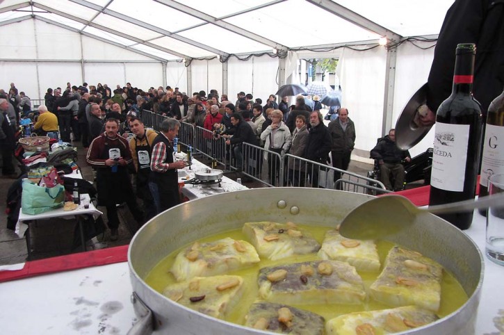 EIBAR CELEBRÓ EL CONCURSO DE BACALAO AL PIL-PIL DE SAN ANDRÉ ... Imagen 1