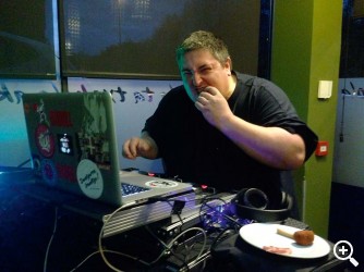TXOLA: 10 AÑOS DANDO DE COMER AL PUEBLO TRABAJADOR Imagen 1