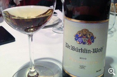 IMPRESIONANTE CATA DE VINOS EN ZEZILIONEA Imagen 1