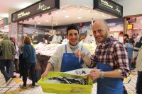LA PESCADERÍA ESPE Y EL RESTAURANTE KOKOTXA ANALIZAN DIVERSAS MANERAS DE MARINAR LA ANTXOA